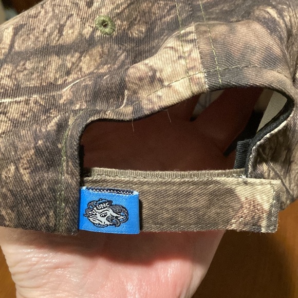Carolina Camo hat. UNC. Top of the world brand. - Picture 2 of 5